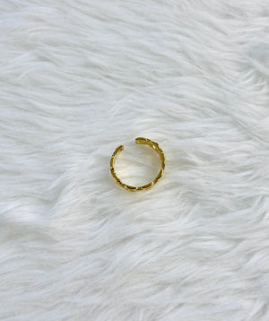 Fast Forward Gold Link Ring