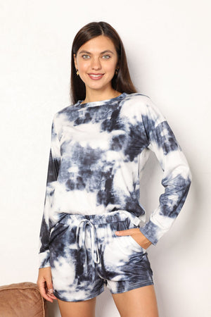 All A Dream Shiny Tie-Dye Lounge Set