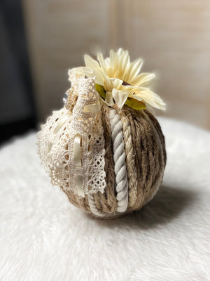 Lace & Twine Petite Pumpkin