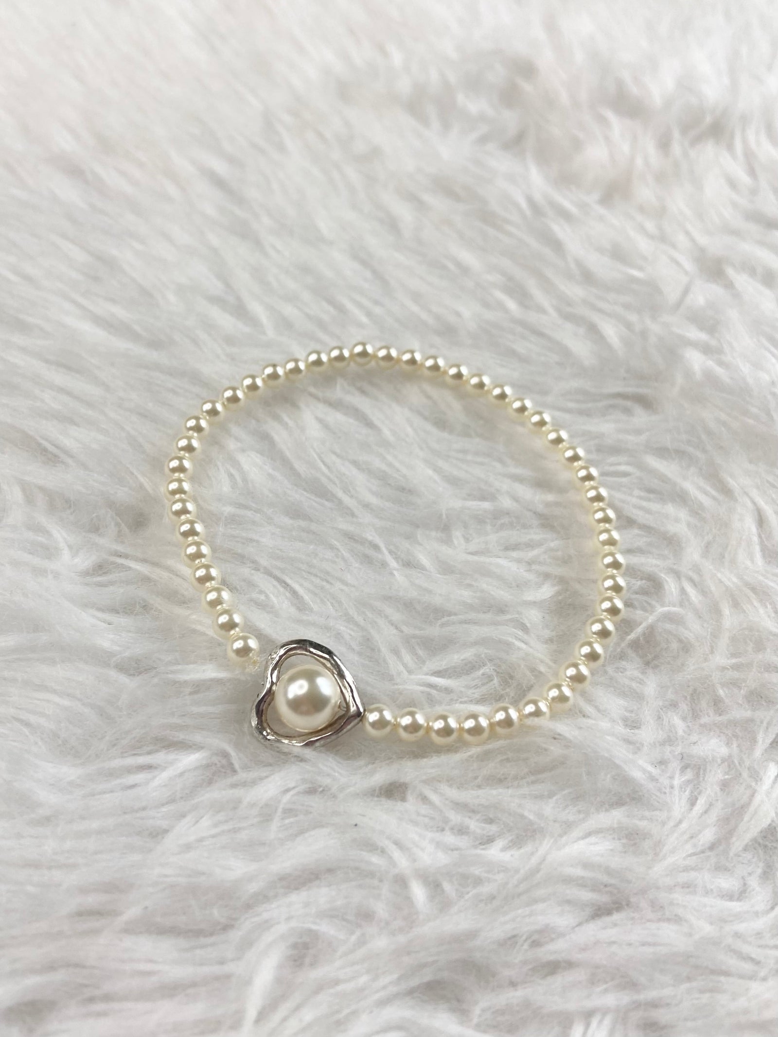 Swarovski Pearl Bracelet with Silver Heart Accent