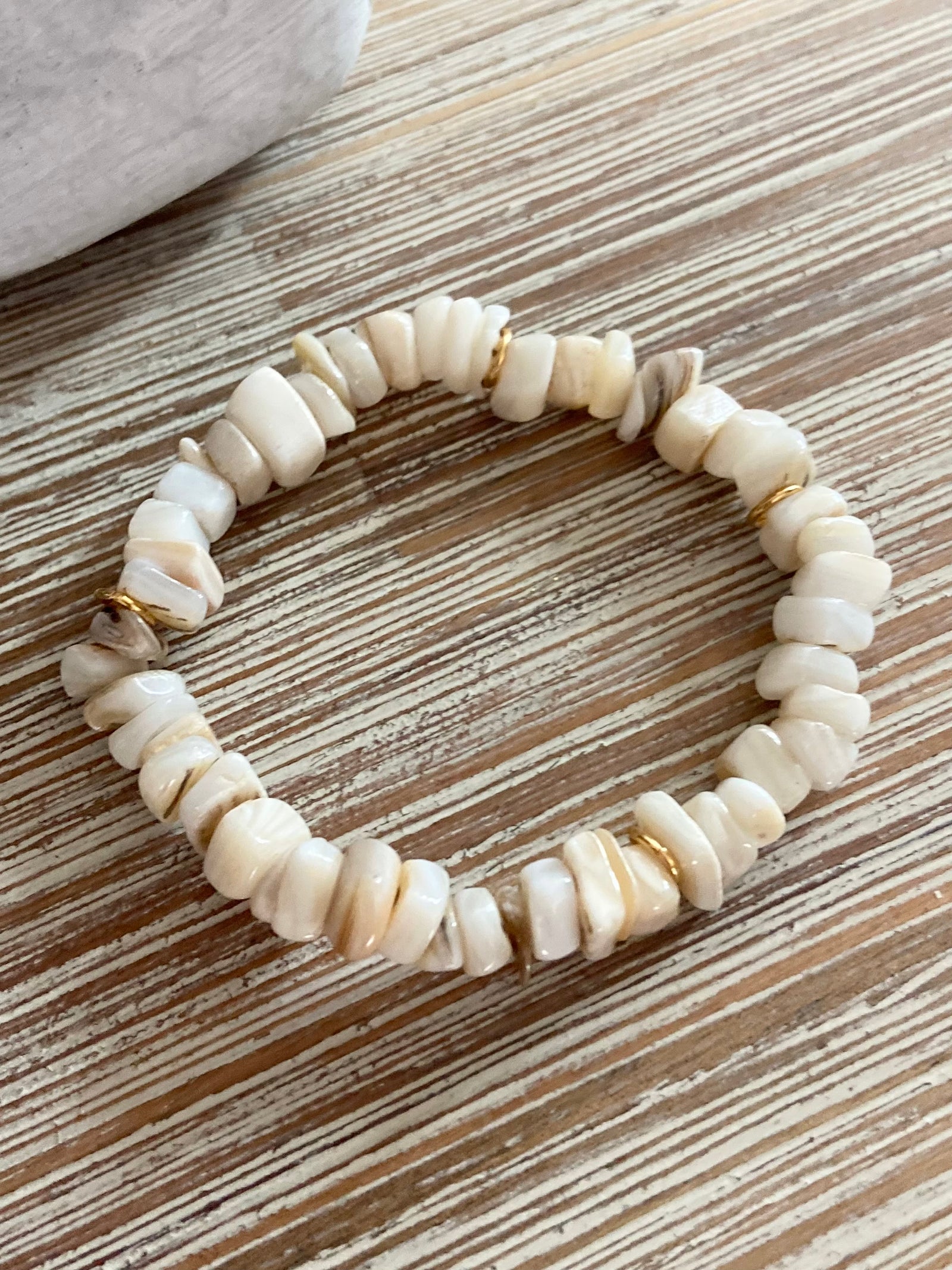 Coastal Charm Shell Bracelet