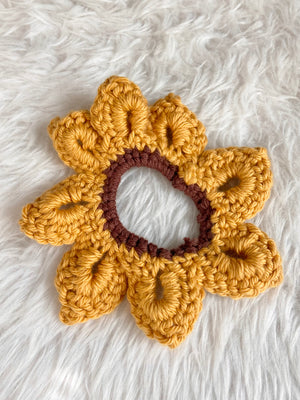 Golden Harvest Sunflower Crochet Scrunchie – Boho Floral Hair Tie