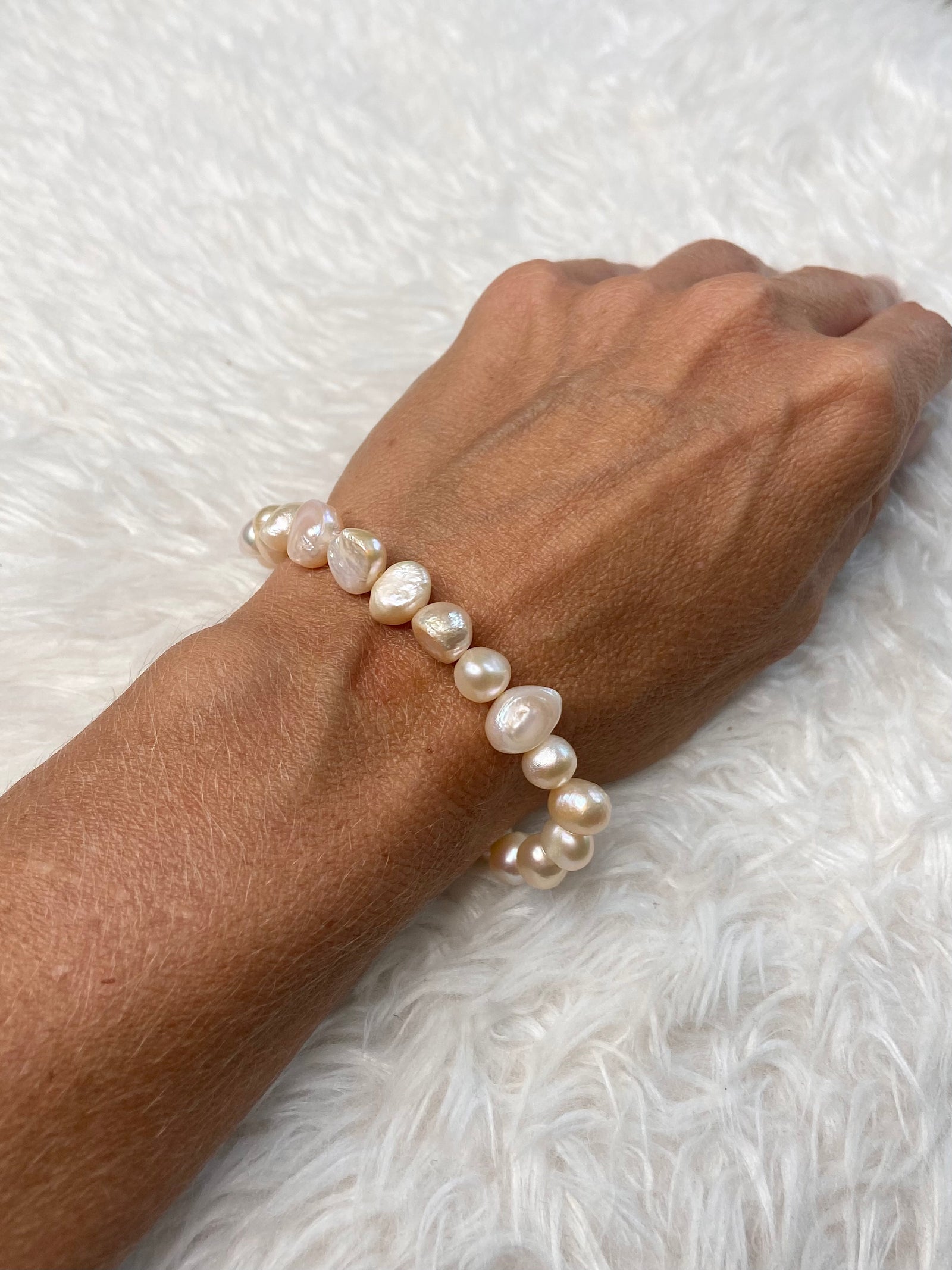 Blush Tide Pearl Bracelet
