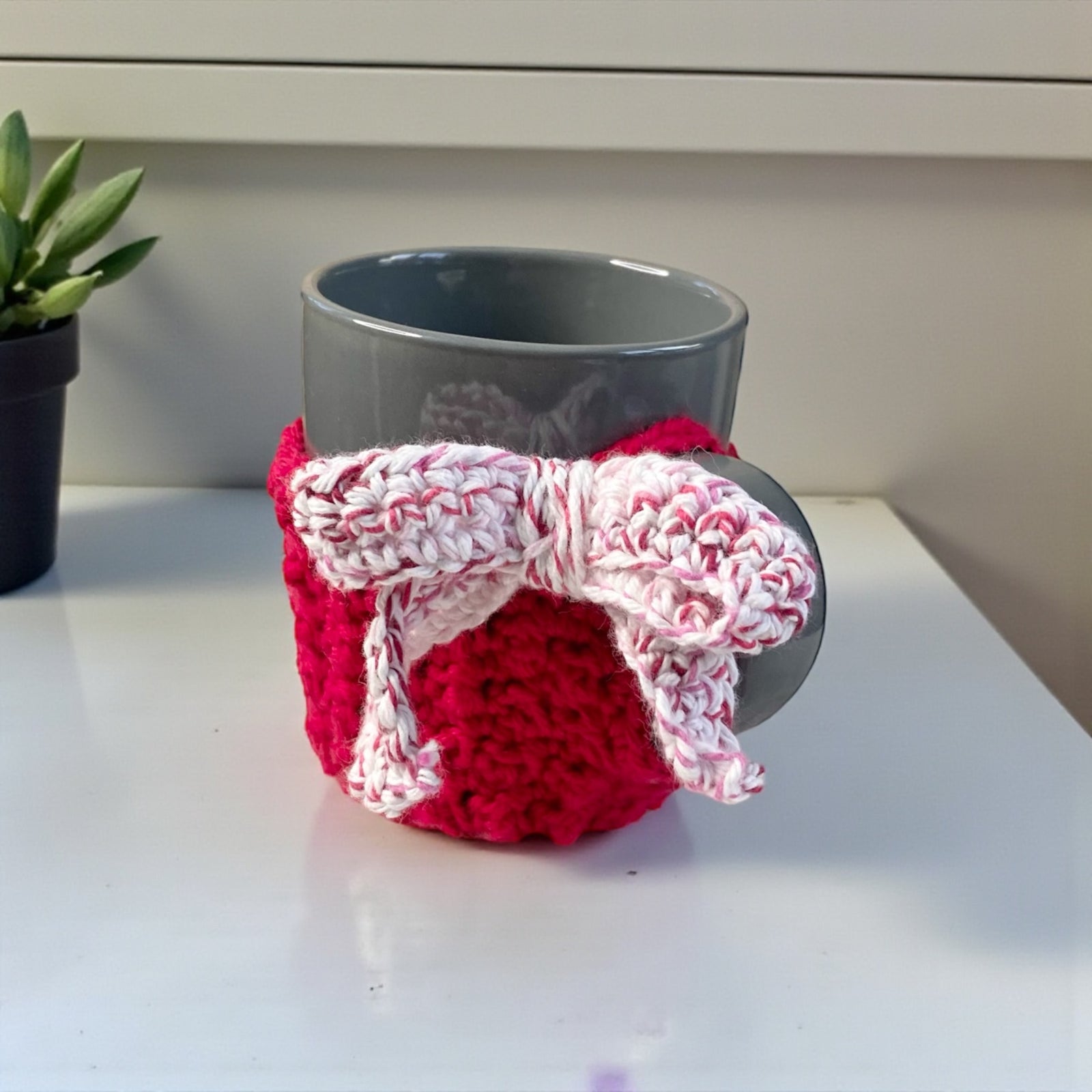 Hand-Crocheted Mug Cozy with Bow Handle Wrap – Cozy Coffee Cup Sleeve with Mug