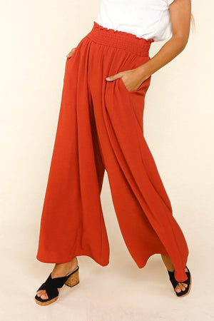 Crisp Air Wide Leg Pants