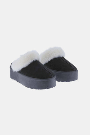 Frosted Bliss Platform Fuzzy Slippers-black