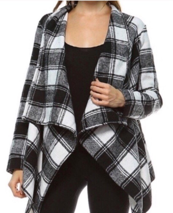 Black/ivory tartan plaid jacket  - The Peach Mimosa 