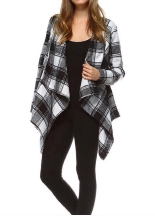 Black/ivory tartan plaid jacket  - The Peach Mimosa 