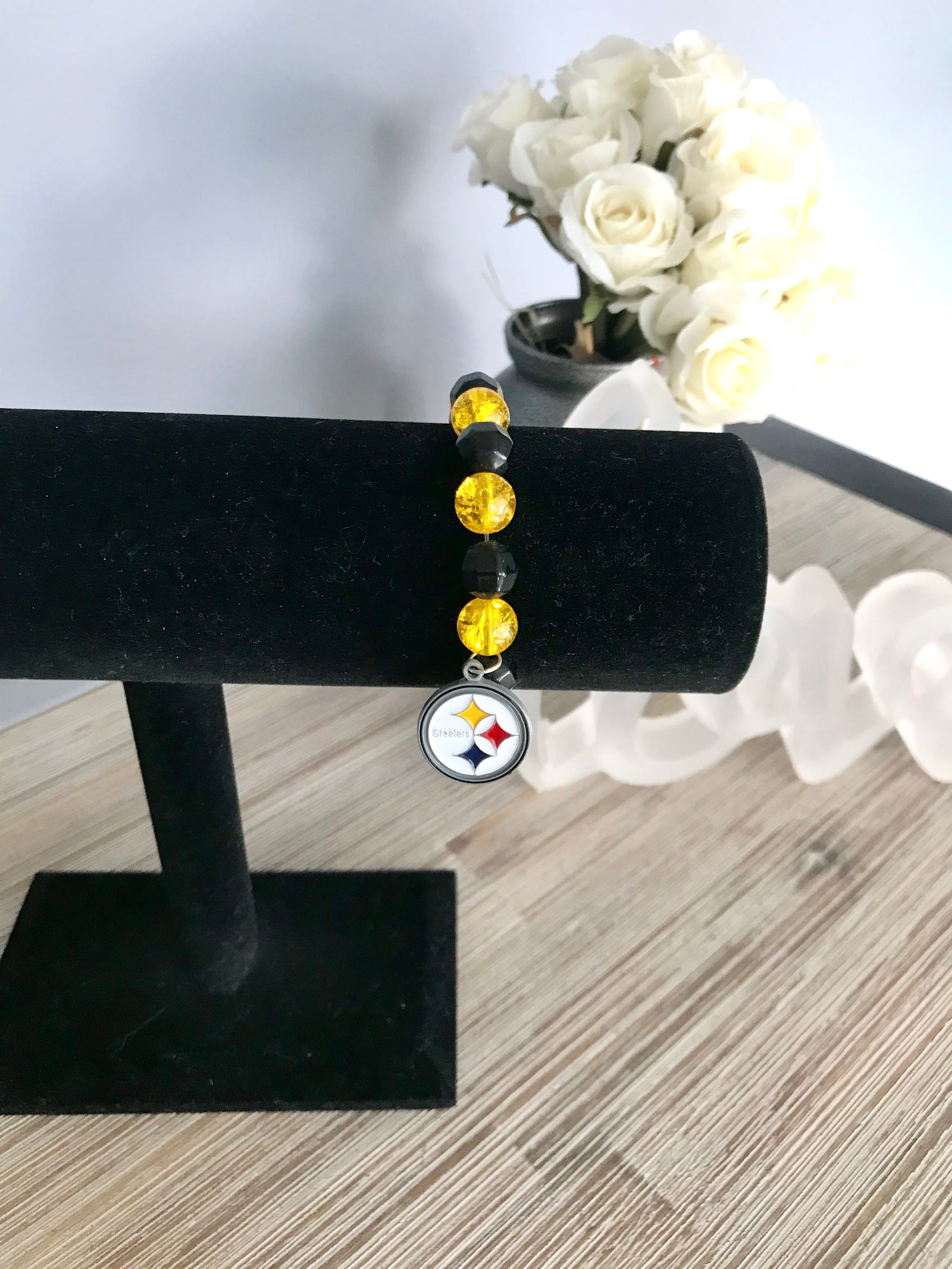Steeler bead bracelet  - The Peach Mimosa 