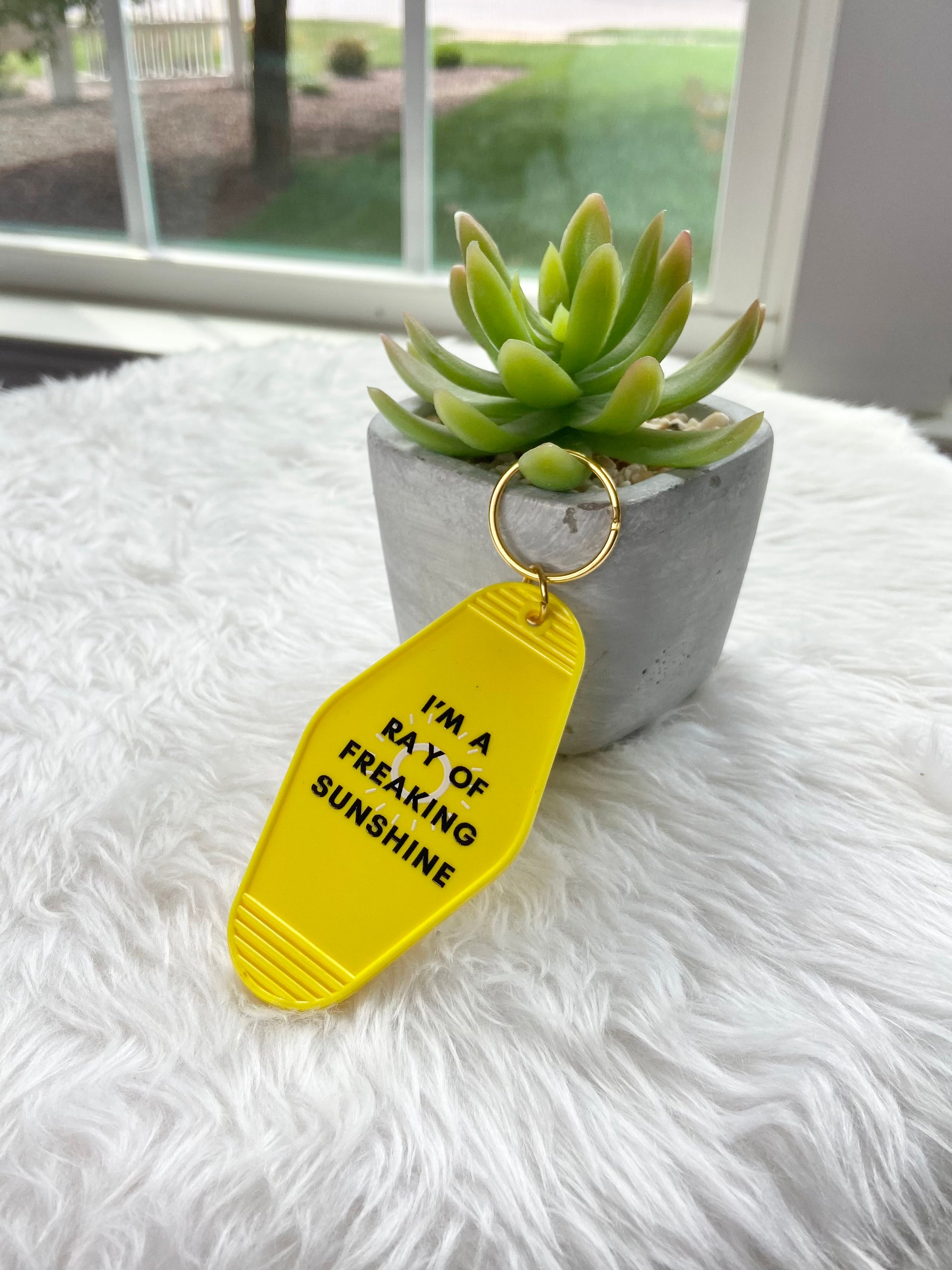 Retro Motel Keychain-ray of sunshine