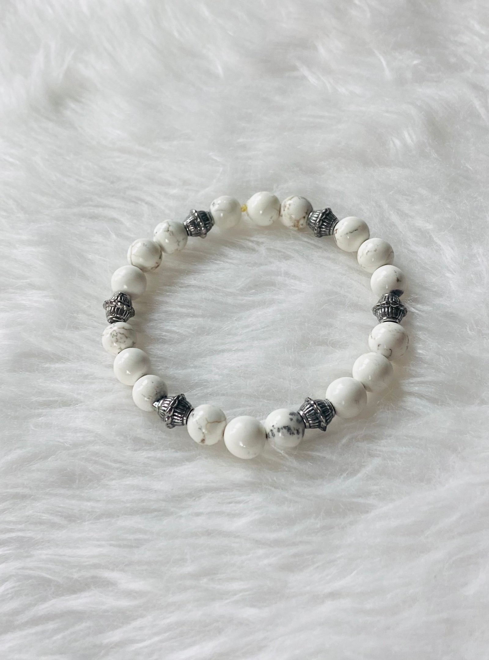 Simply Pure White Magnesite Bracelet