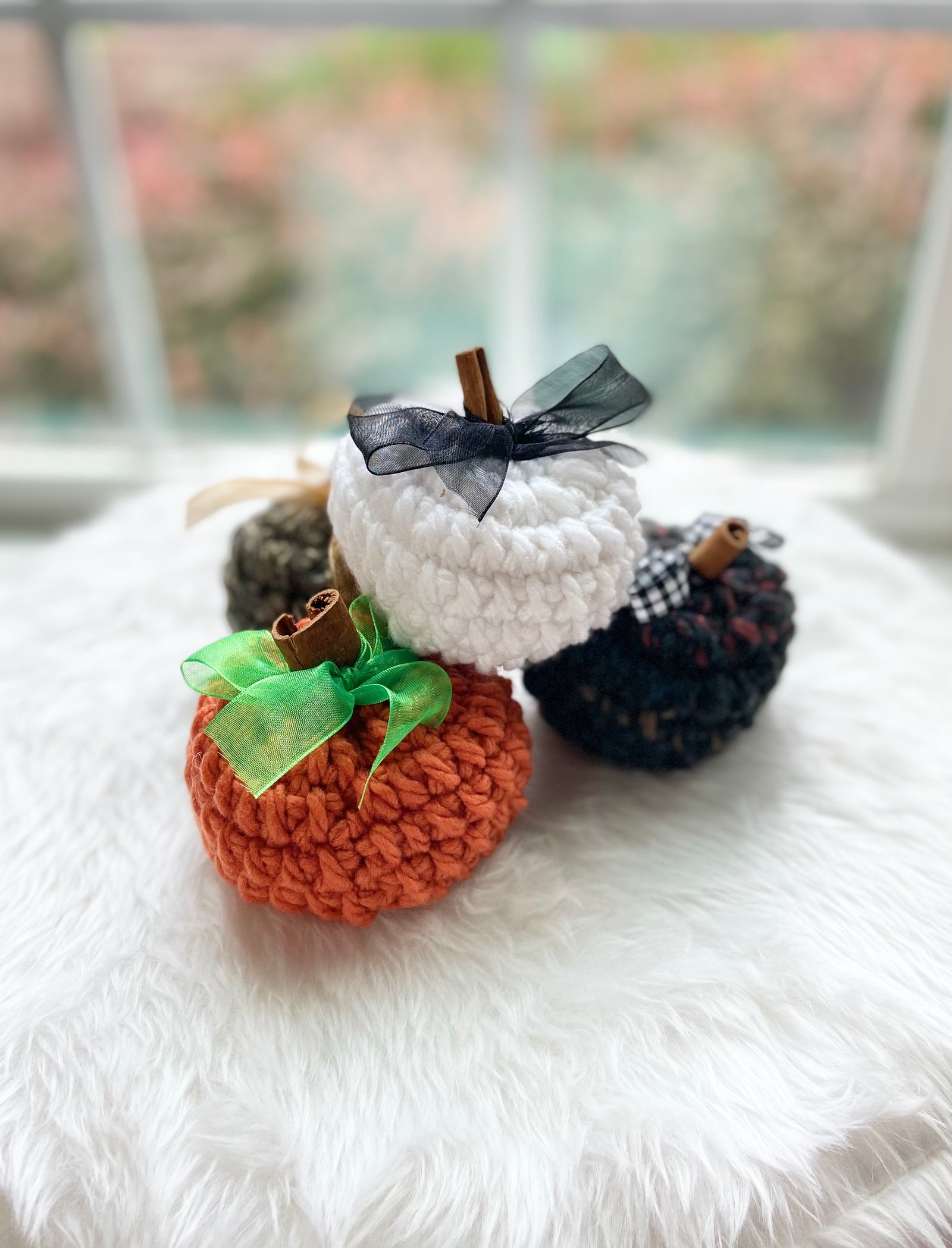 Knit Pumpkin Decor