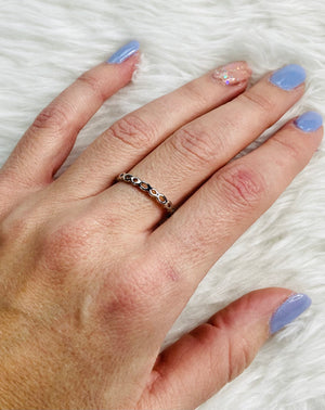 A Simple Love Ring