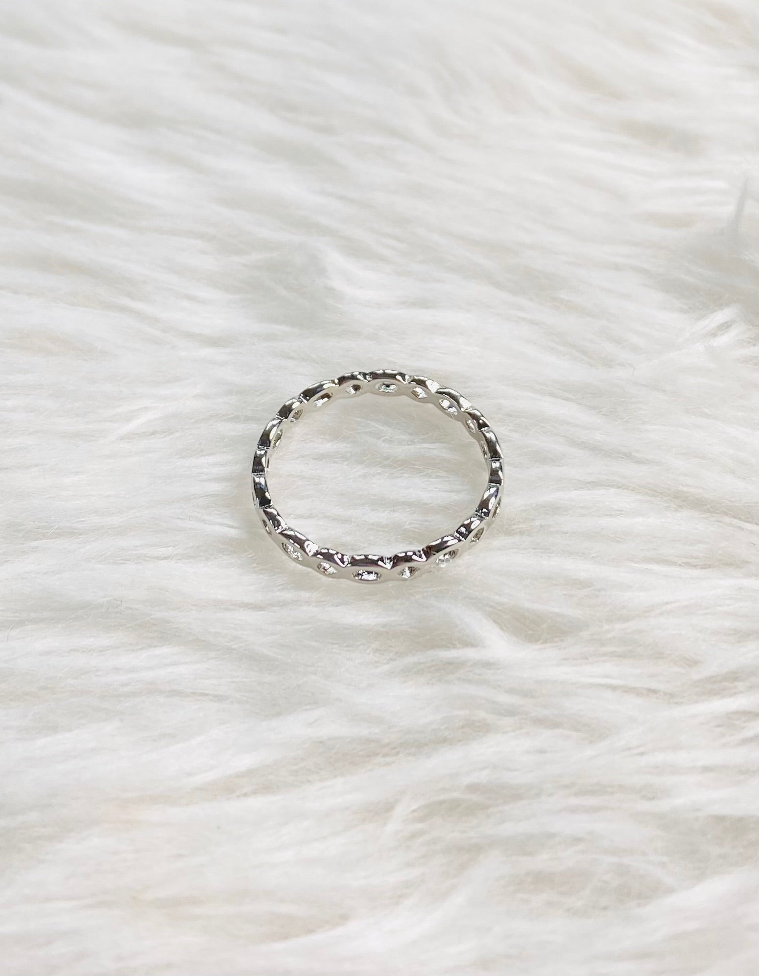 A Simple Love Ring